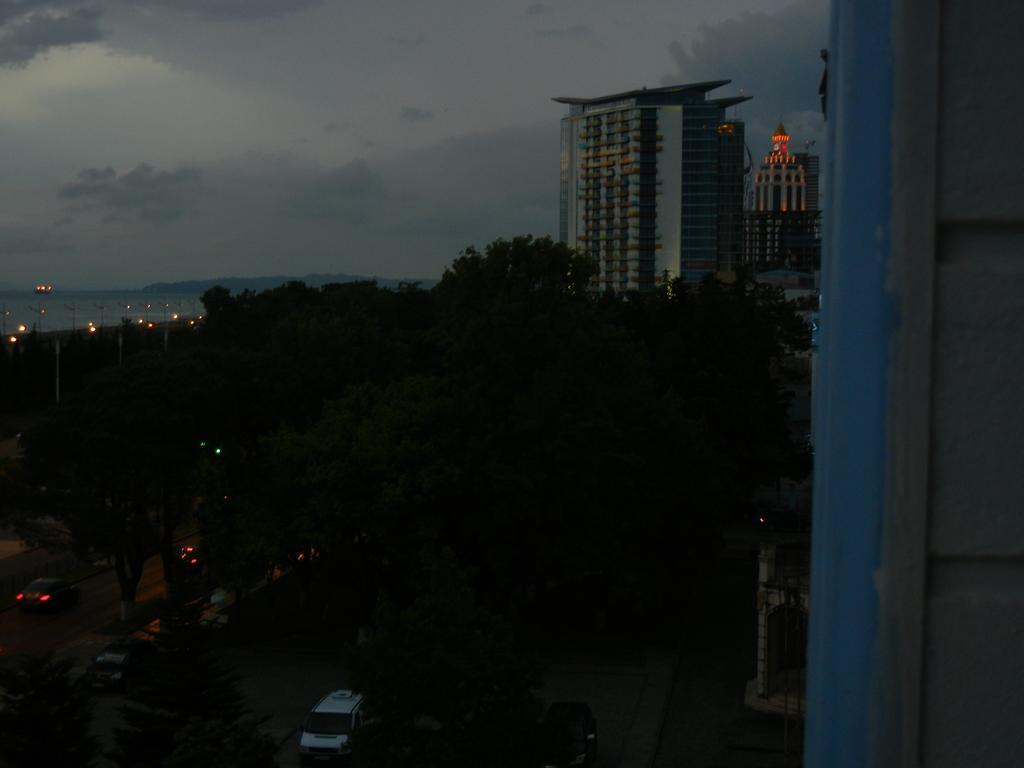 Apartment Irma Rustaveli 57 Batumi Ngoại thất bức ảnh